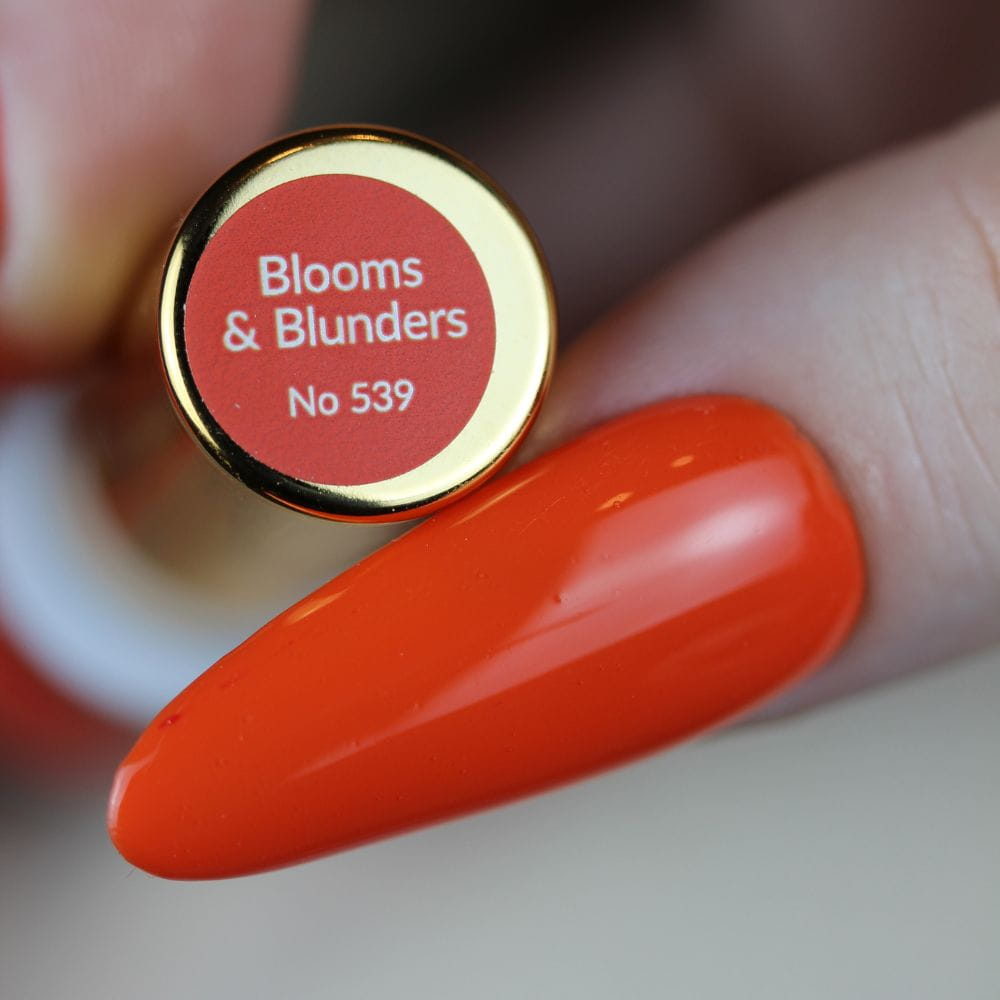 Esmalte Semipermanente Blooms & Blunders Nº539 - 6ml