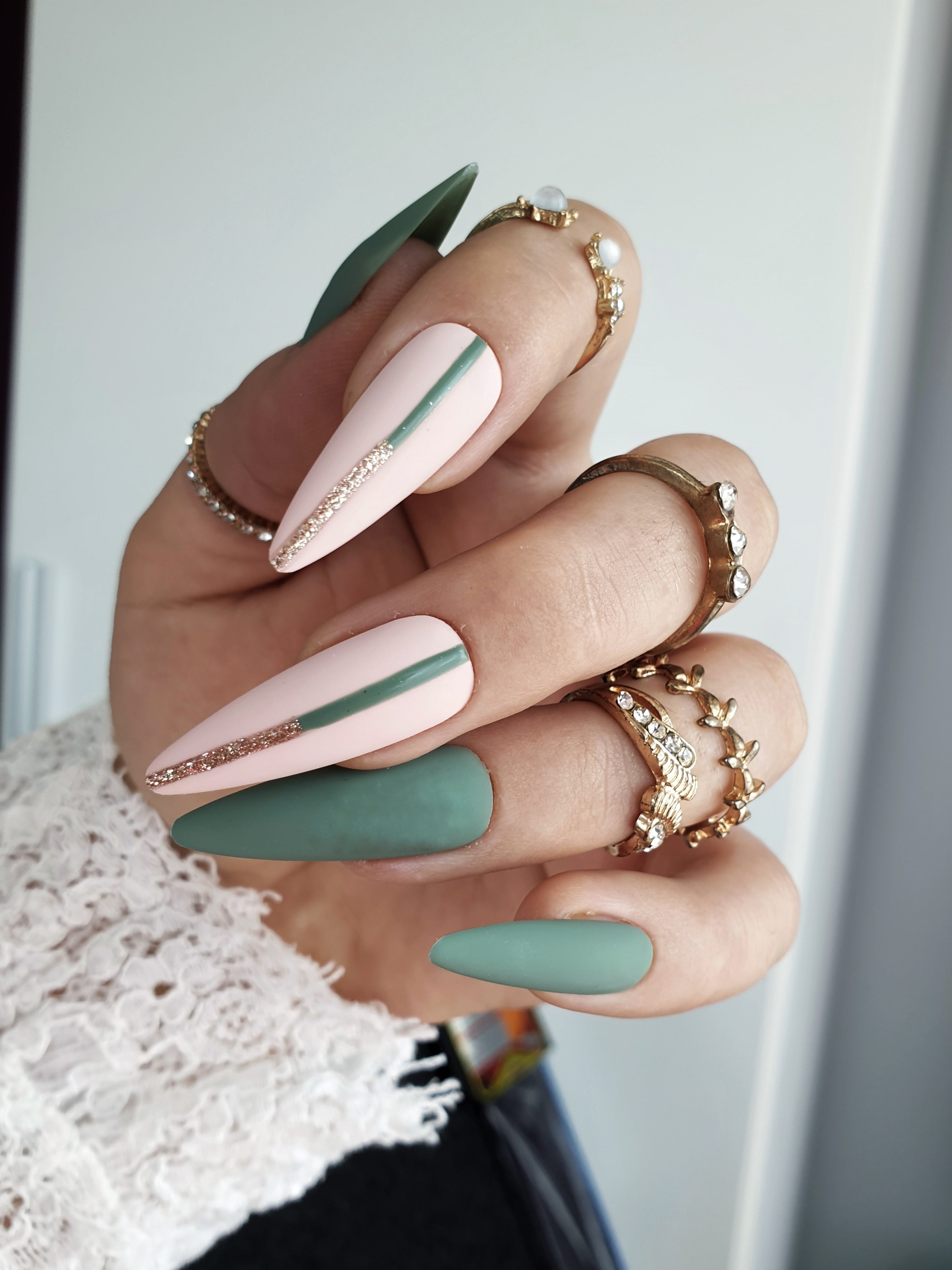 Esmalte Semipermanente Green Olive Nº322 - 6ml