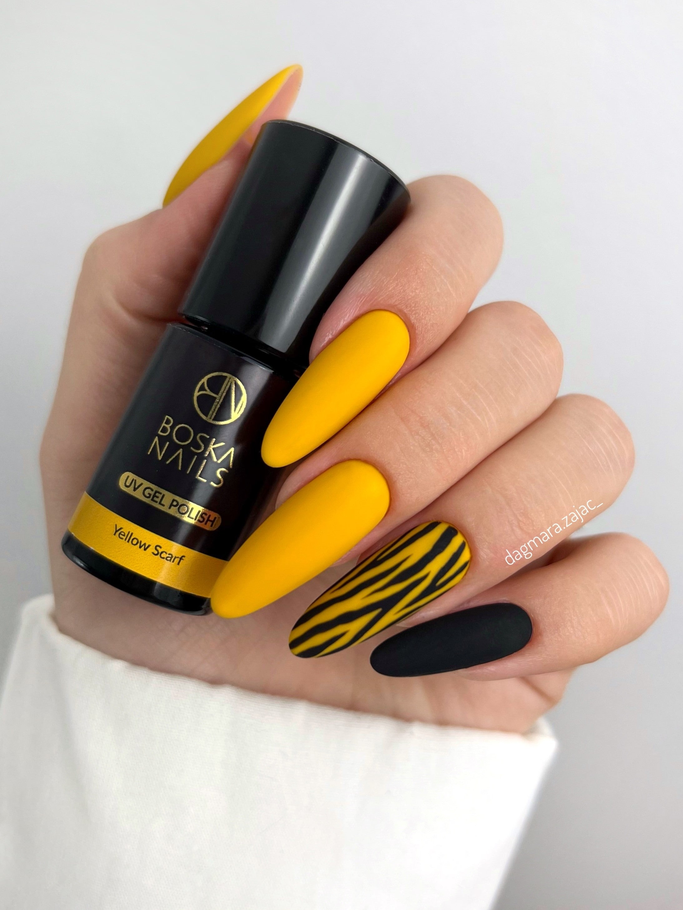 Esmalte Semipermanente Yellow Scarf Nº337 - 6ml